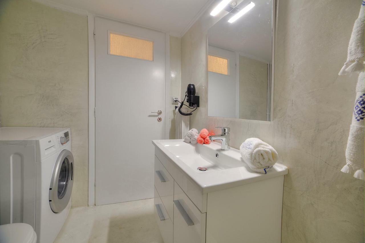 Unique Apartment In Glyfada Center Athen Exterior foto